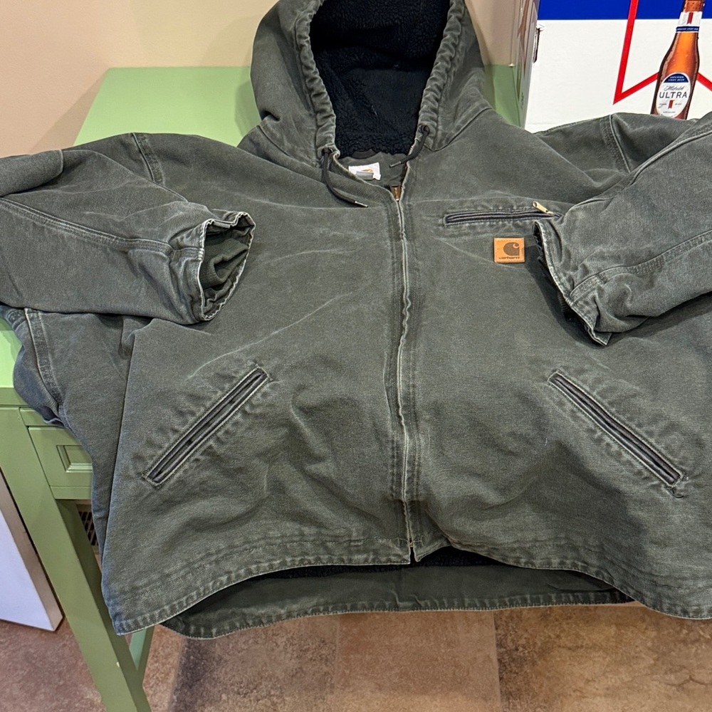 Like New Carhartt 3XL Men’s Hooded Sherpa Jacket - Dark Gray.  J141. Worn Once.